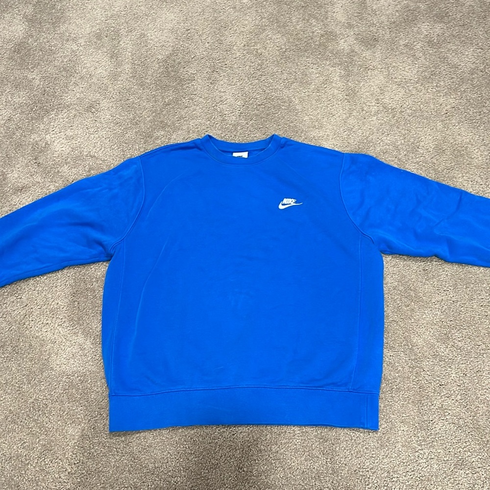 Nike Sportswear Fleece crewneck in royal blue